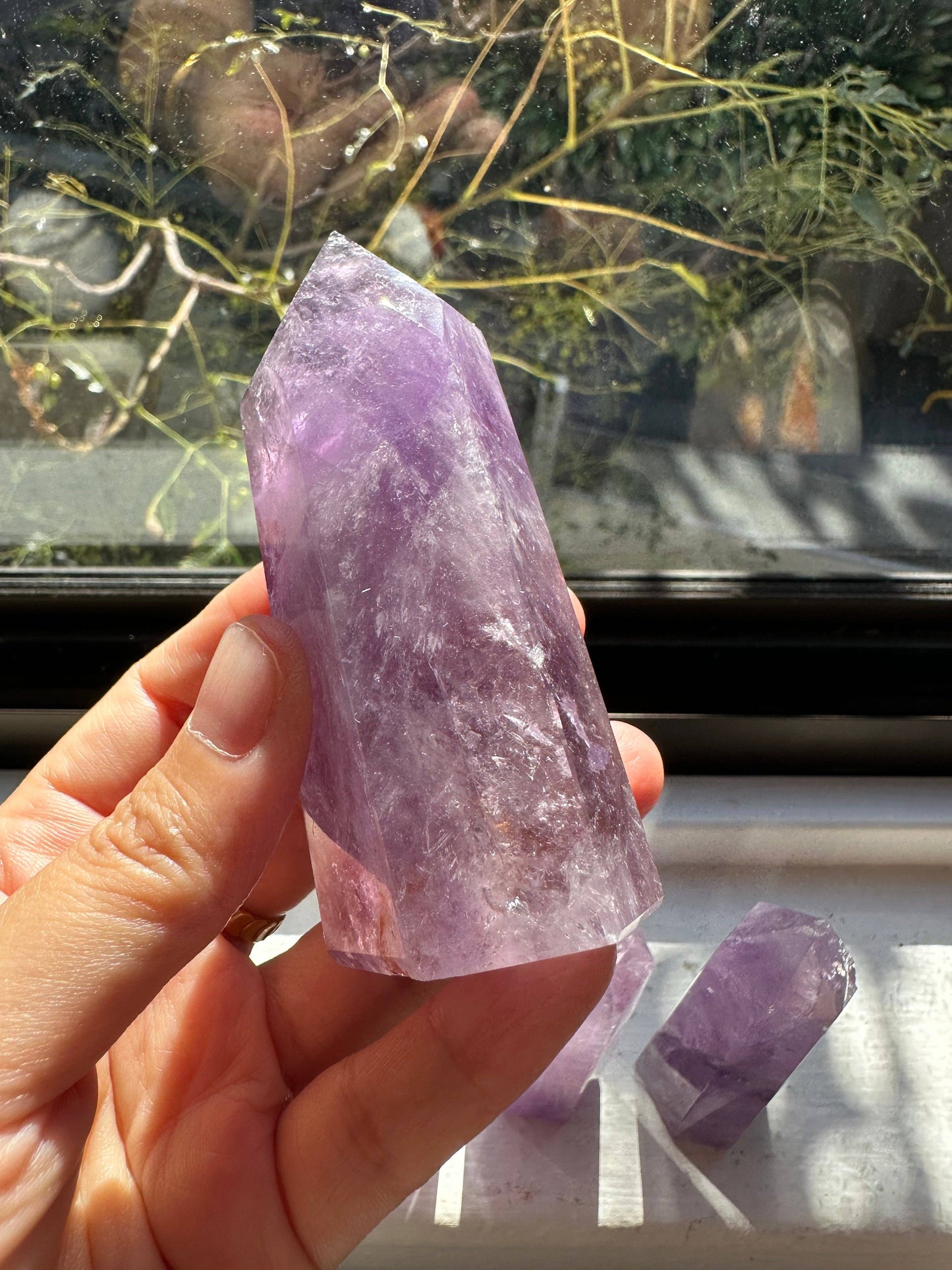 Brazilian Amethyst Tower | Healing Crystal for Calm & Intuition: 50-100g，6-8cm