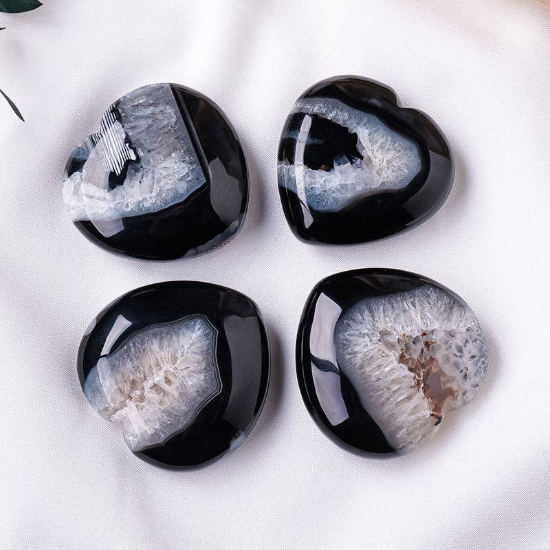 Black Agate Heart: Embrace Strength, Protection & Inner Balance， Christmas Crystal Gift